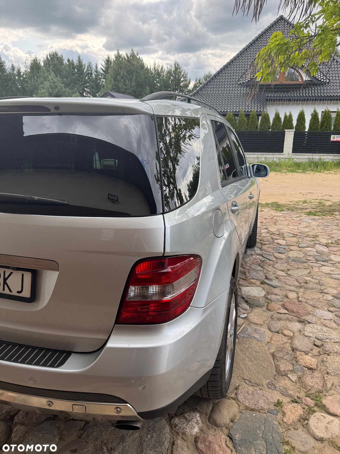 Mercedes-Benz ML 350 4MATIC 7G-TRONIC - 4