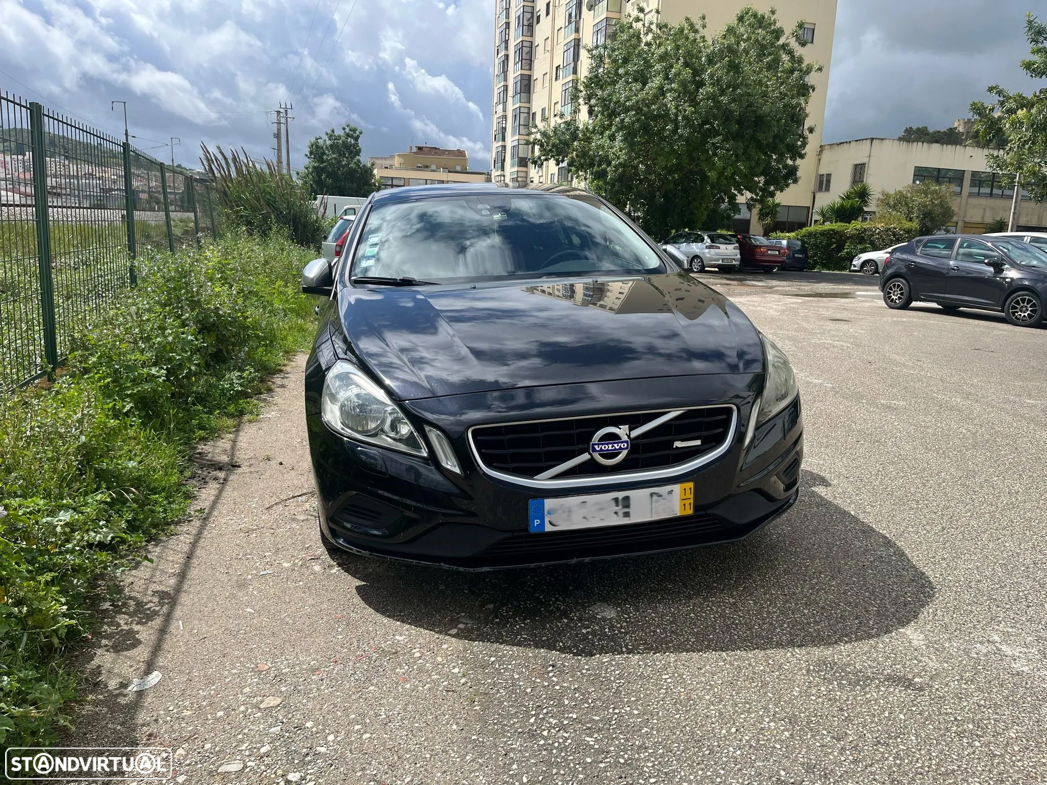 Volvo S60 2.0 D4 R-Design - 2