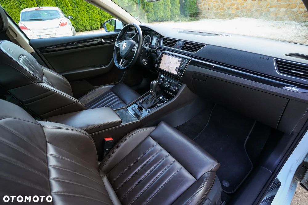 Skoda Superb 2.0 TDI 4x4 DSG L&K - 27