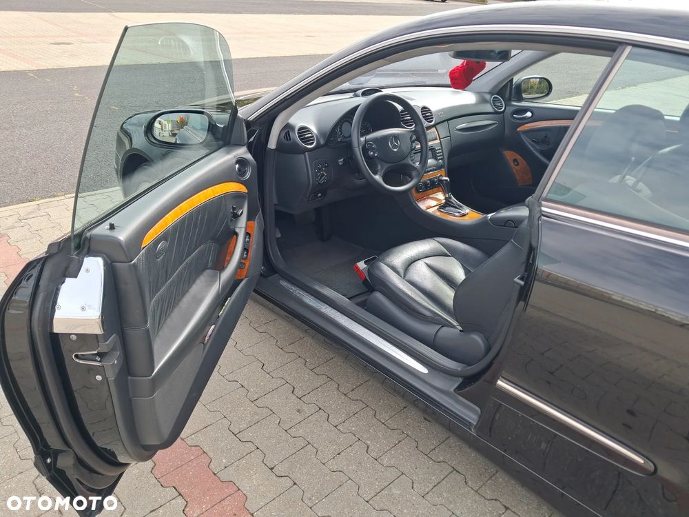 Mercedes-Benz CLK - 8