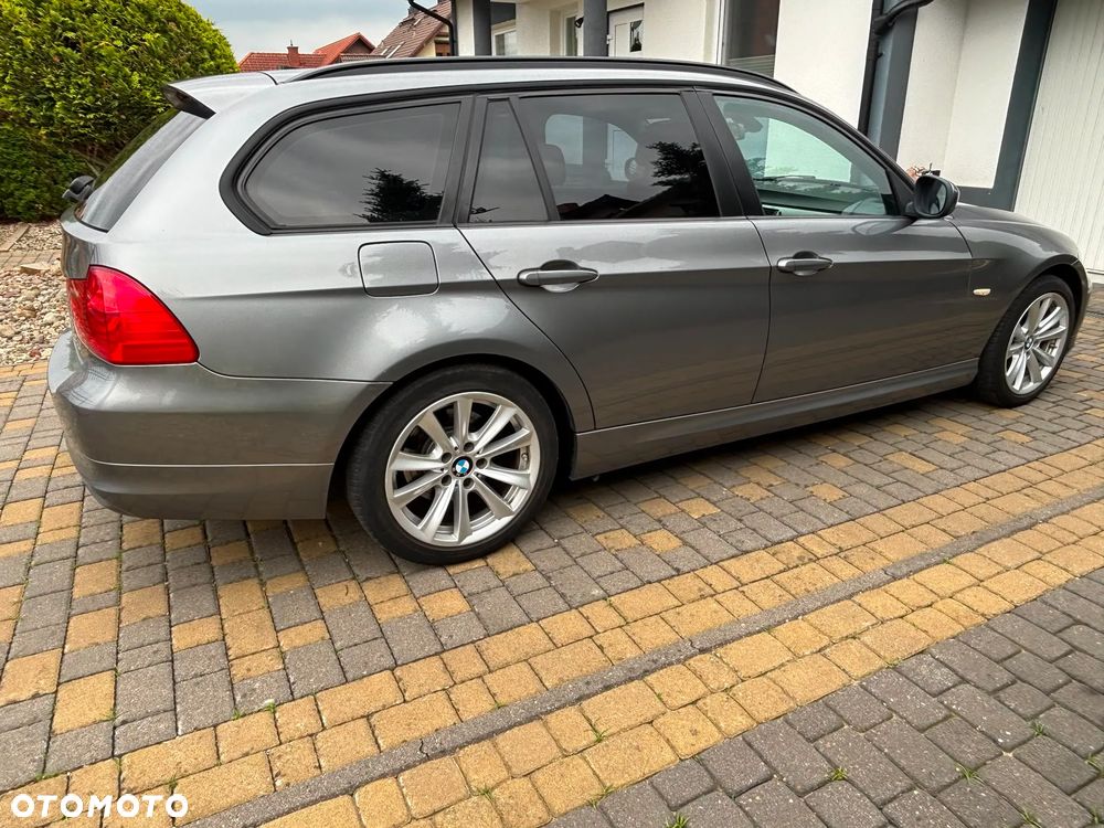 BMW Seria 3 318i - 16