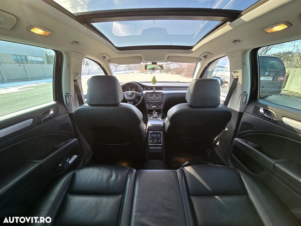 Skoda Superb Combi 2.0 TDI Elegance - 7