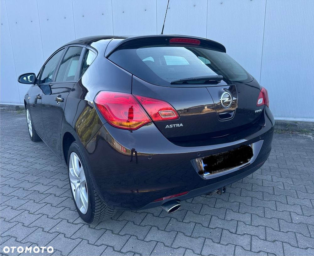Opel Astra - 10
