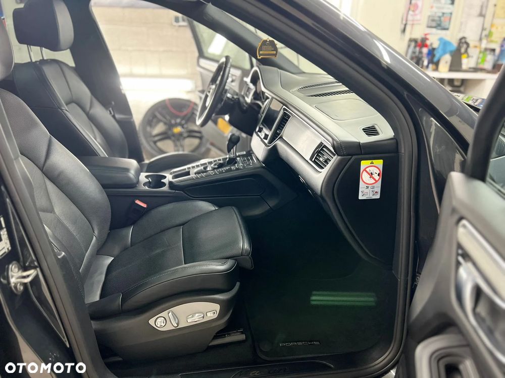 Porsche Macan - 9