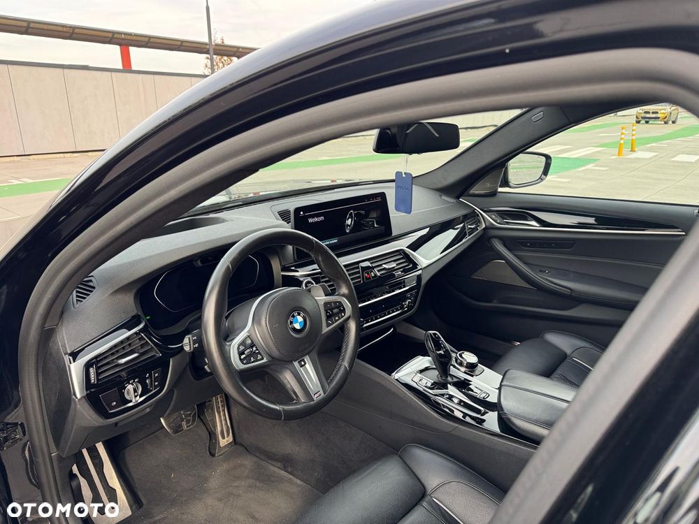BMW Seria 5 530e xDrive M Sport sport - 6