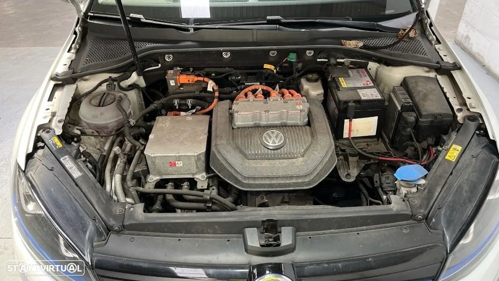 VW Golf - 16