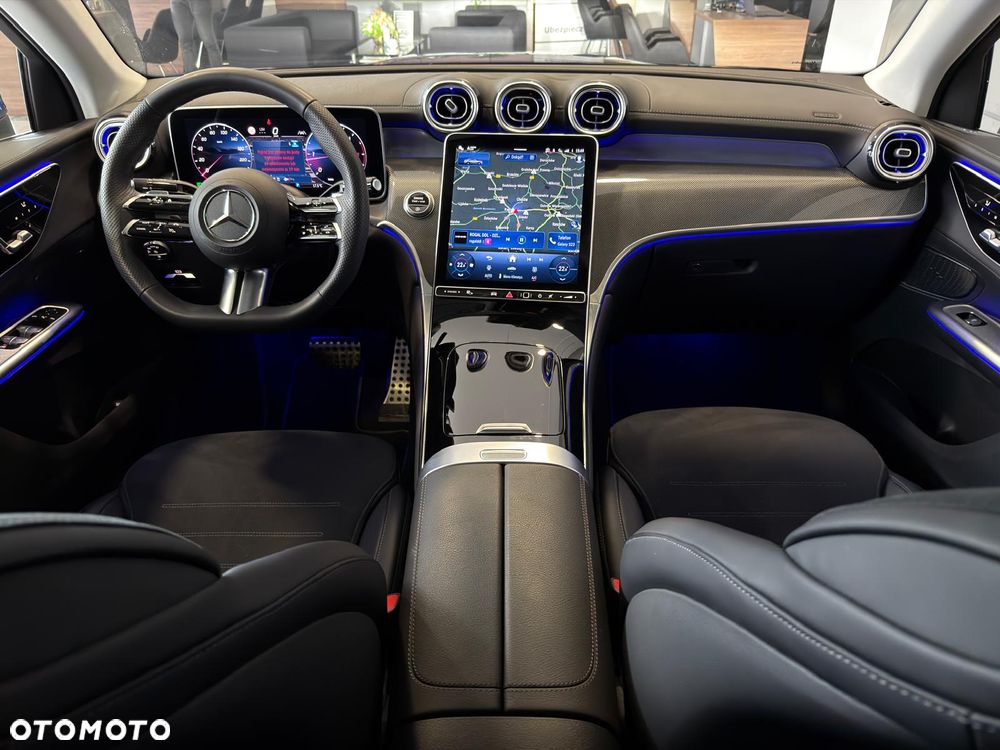 Mercedes-Benz GLC - 12