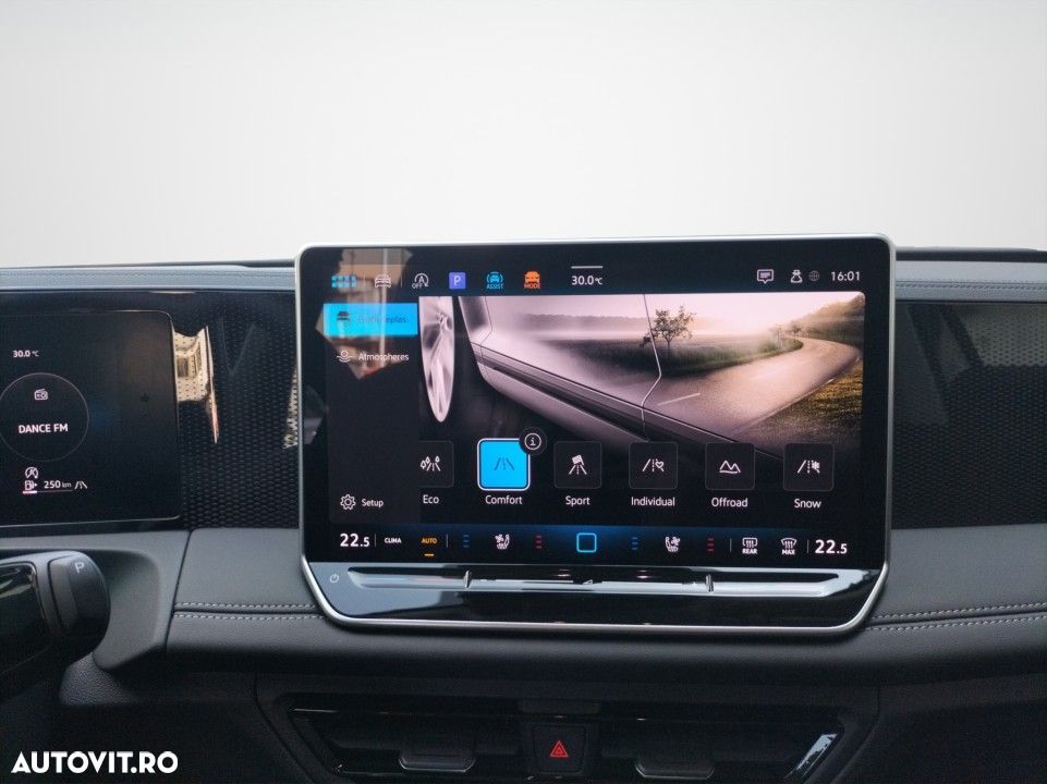 Volkswagen Tiguan - 16