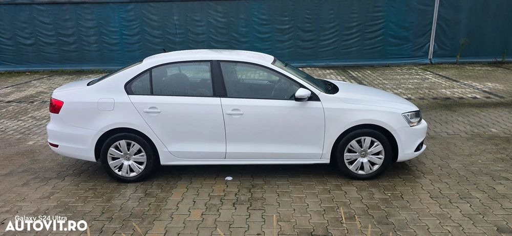 Volkswagen Jetta 1.2 TSI Comfortline - 2