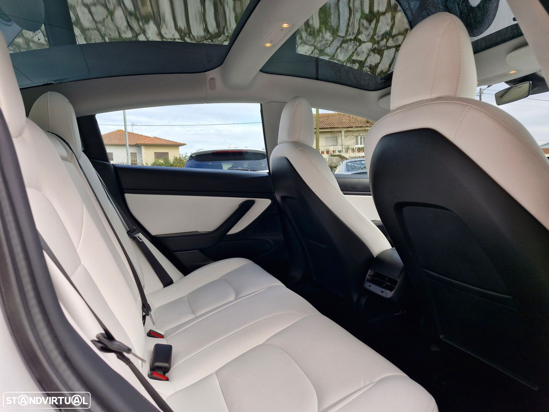 Tesla Model 3 Long-Range Dual Motor AWD - 17