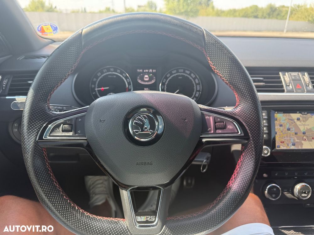Skoda Octavia 2.0 TDI RS DSG - 37