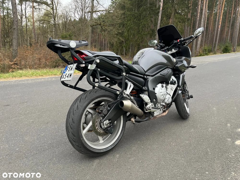 Yamaha FZ - 8