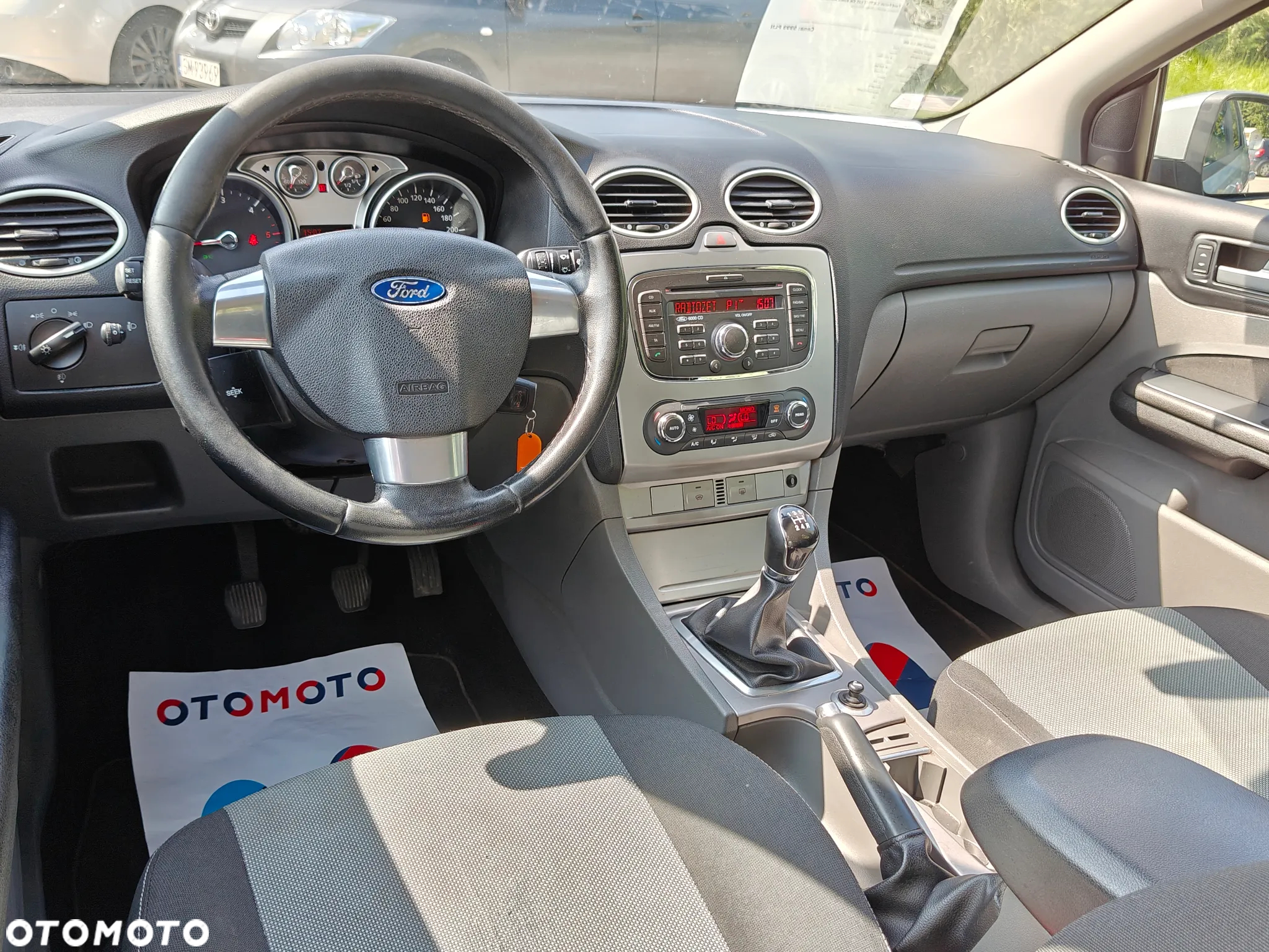 Ford Focus 1.8 TDCi Ghia - 15