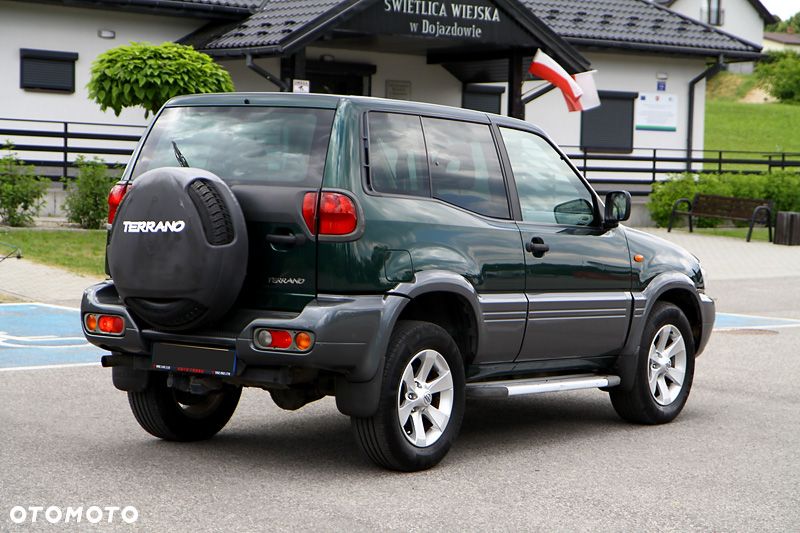 Nissan Terrano - 2