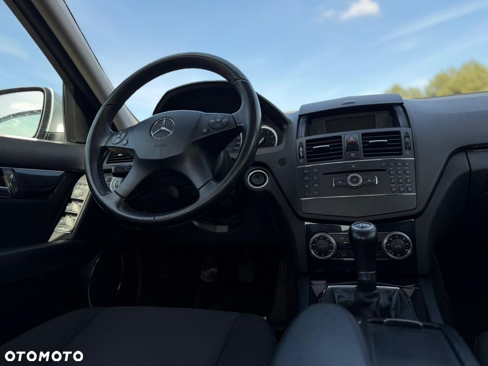 Mercedes-Benz Klasa C 180 Kompressor Elegance - 23