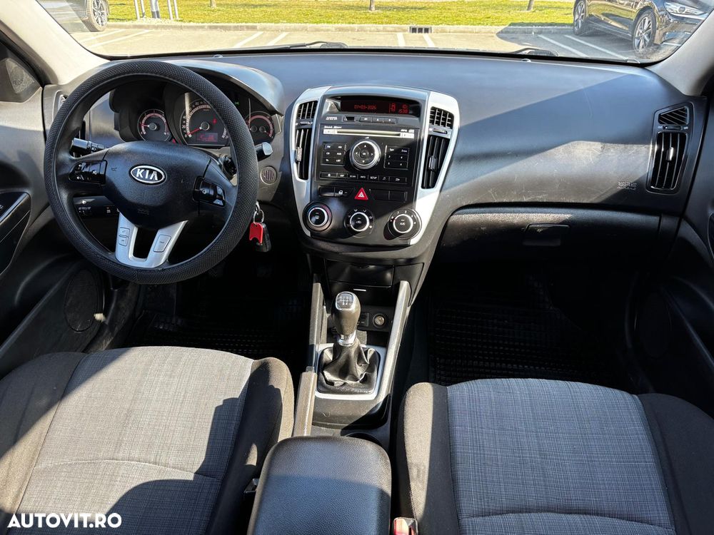 Kia Ceed 1.6 DSL TX STYLE - 6