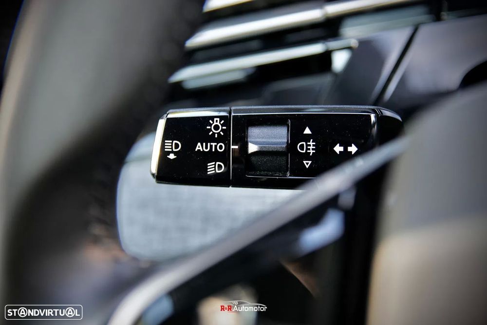 Peugeot 5008 1.2 Hybrid Allure e-DCS6 - 22