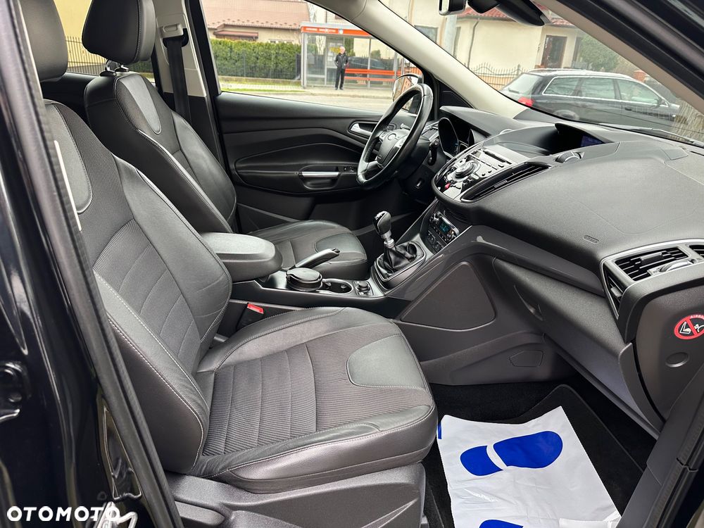 Ford Kuga 2.0 TDCi 4x4 Titanium - 19