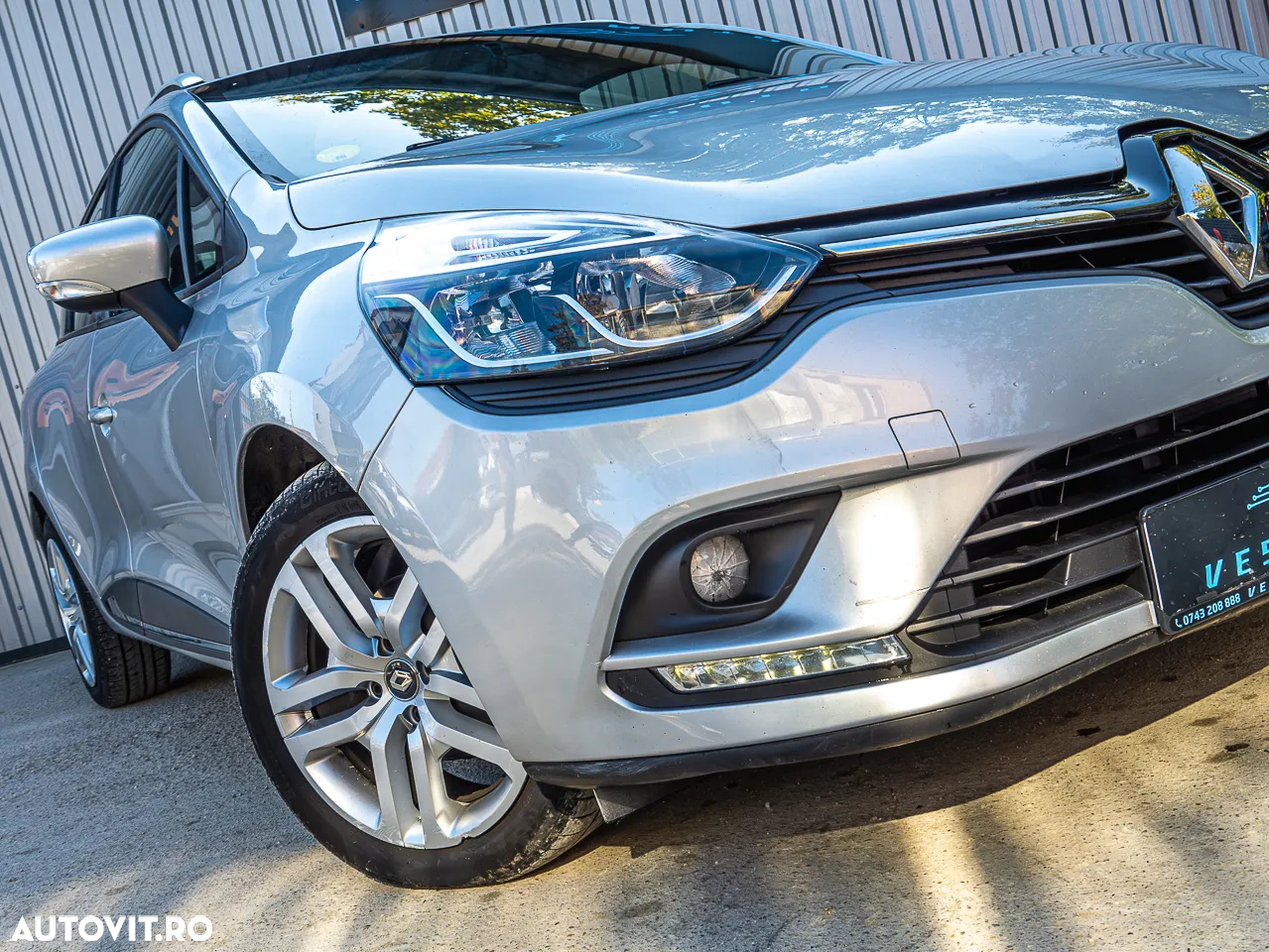 Renault Clio - 22