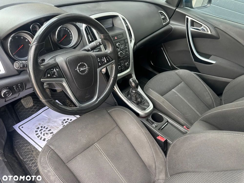 Opel Astra 1.4 Turbo Cosmo - 14