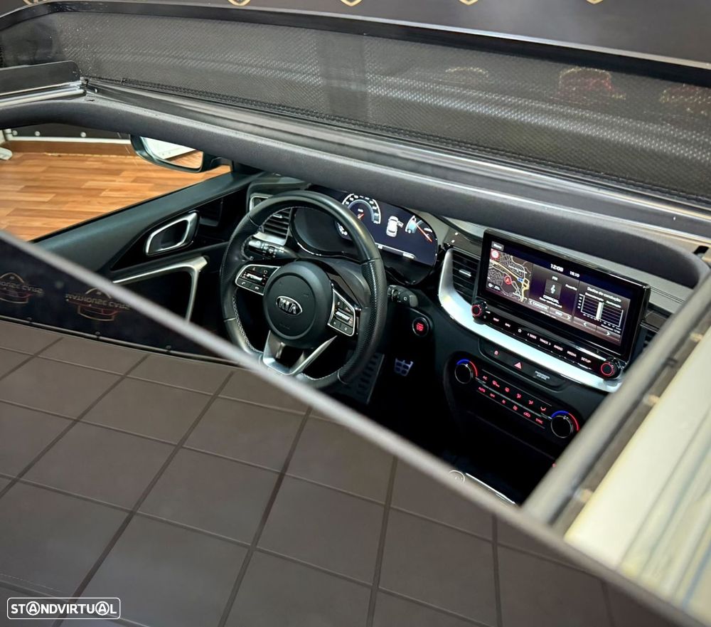 Kia ProCeed 1.6 CRDi GT Line - 31