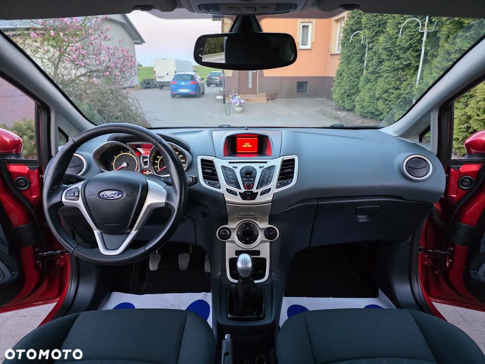 Ford Fiesta 1.25 Titanium - 28