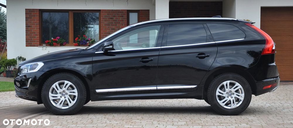 Volvo XC 60 D4 AWD Summum - 4