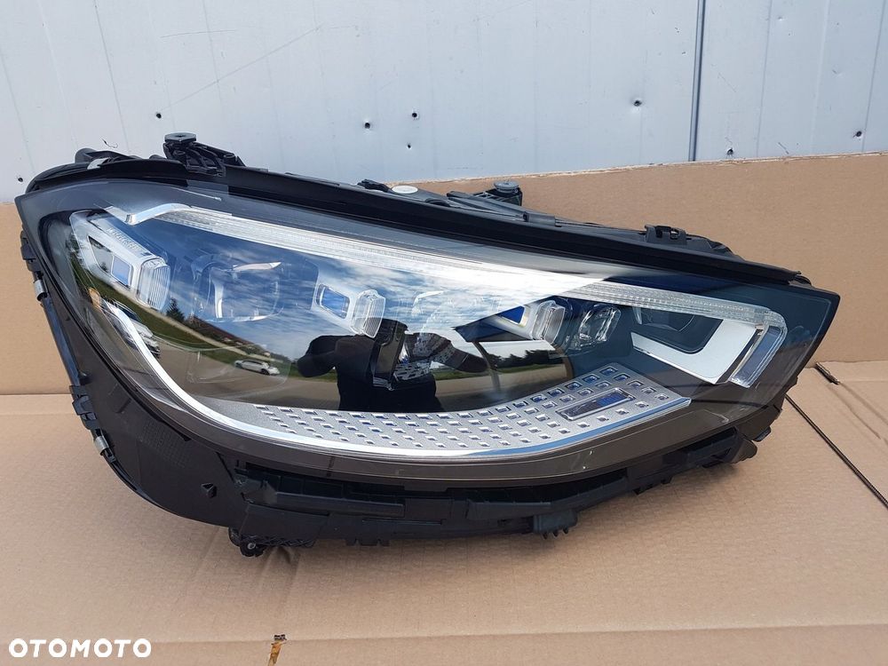 LAMPA PRZÓD PRAWA MERCEDES W223 S-KLASA DIGITAL LIGHT FULL LED A2239063405