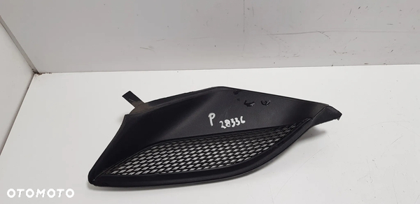 Piaggio NRG Power 50 Kratka Wlotu Powietrza Czaszy Prawa