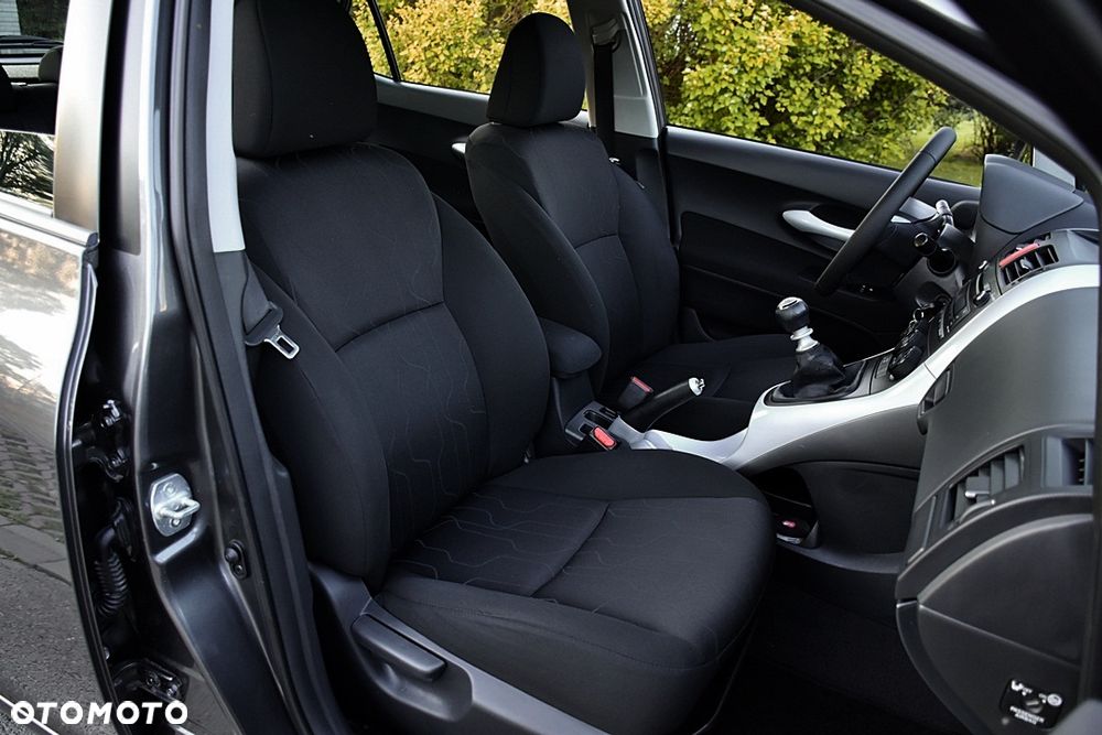 Toyota Auris 1.6 Life+ - 28