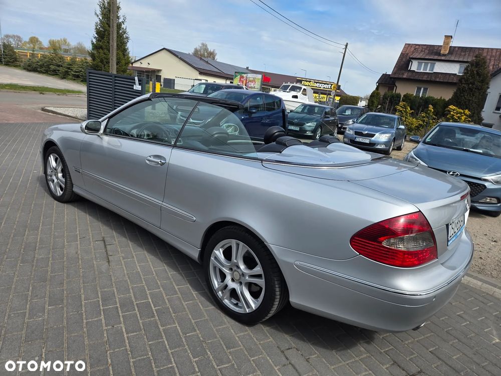 Mercedes-Benz CLK - 10