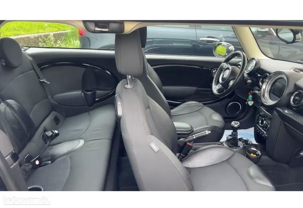 MINI Clubman Cooper SD - 9