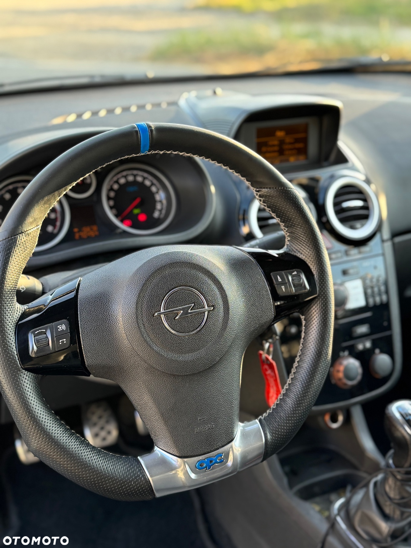 Opel Corsa 1.6T OPC - 12