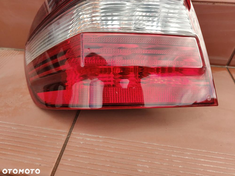 MERCEDES ML W164 LIft 08-11 Lampa Tylna Lewa Prawa Tył - 12