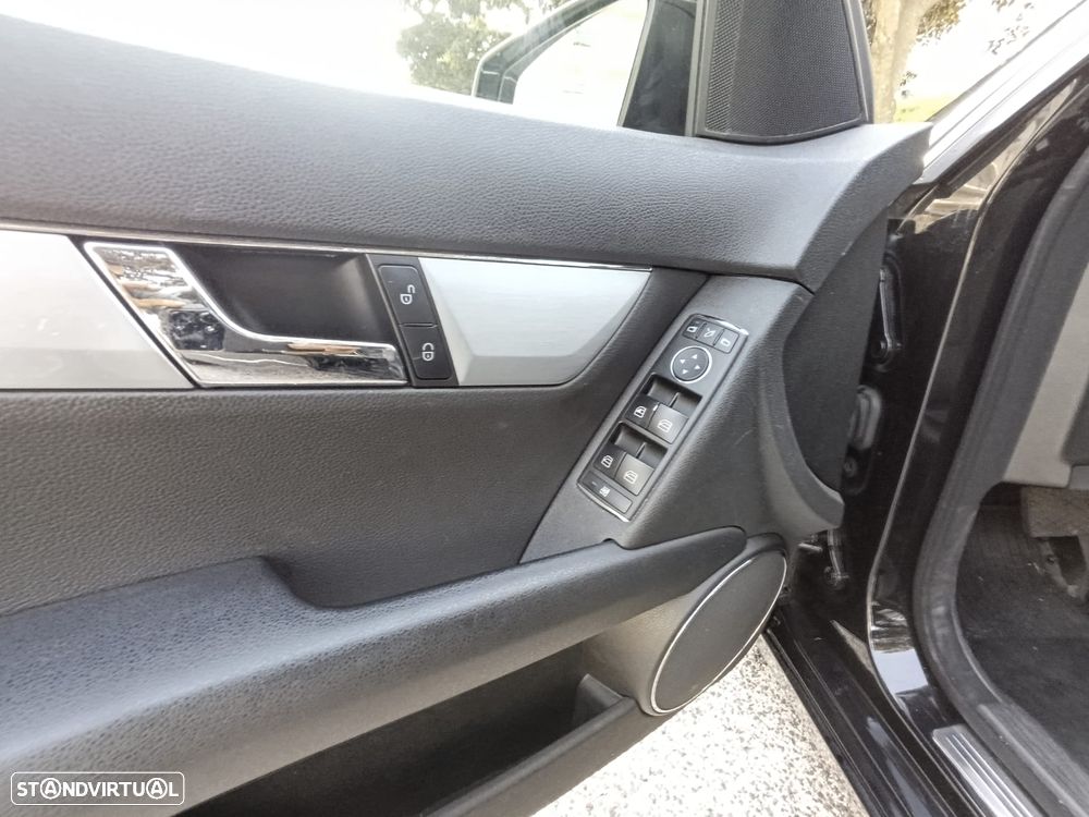 Mercedes-Benz C 220 CDi Avantgarde Aut. - 34