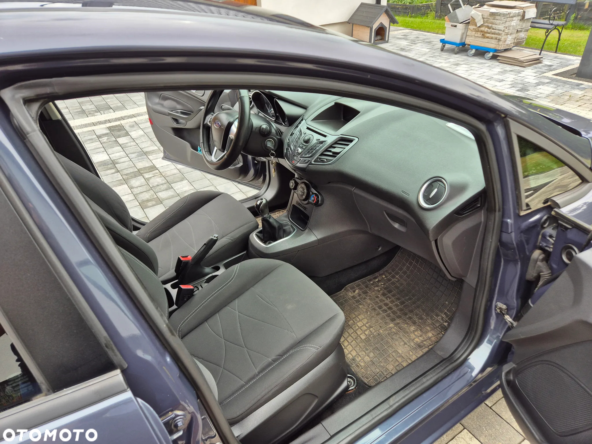 Ford Fiesta 1.5 TDCi Ambiente - 13
