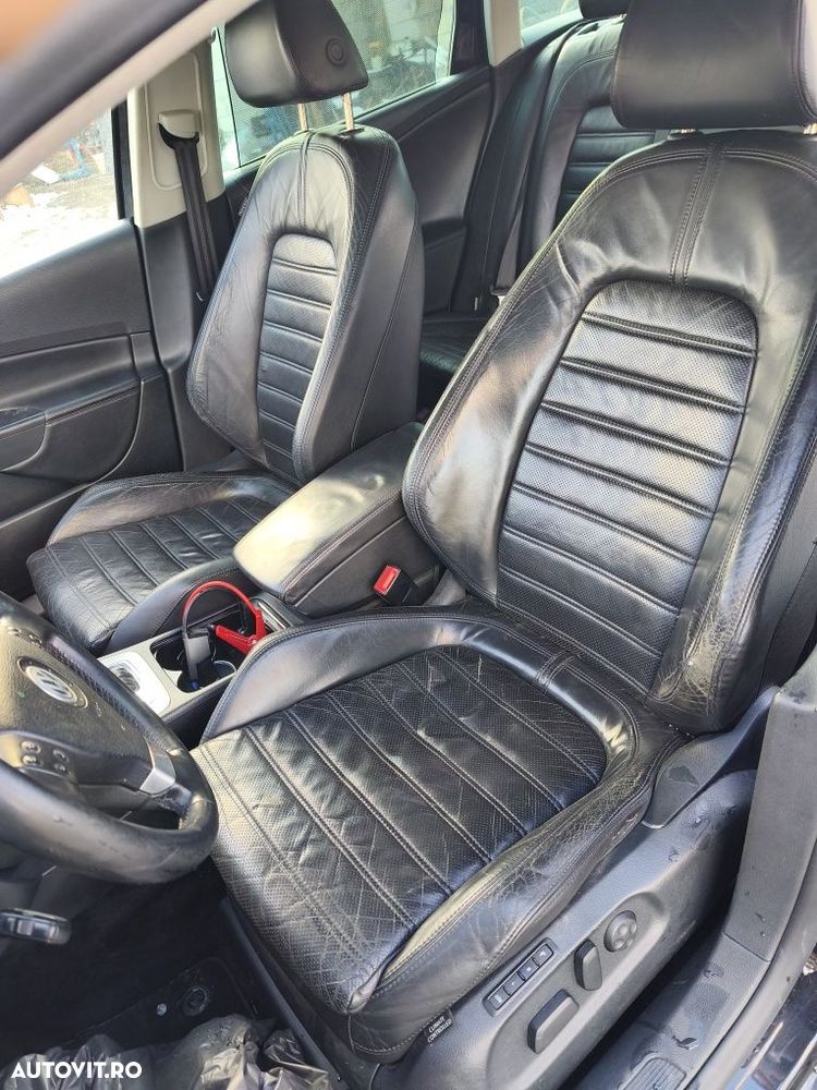 Set fețe de uși piele Dynaudio Volkswagen Passat B6 break variant - 5