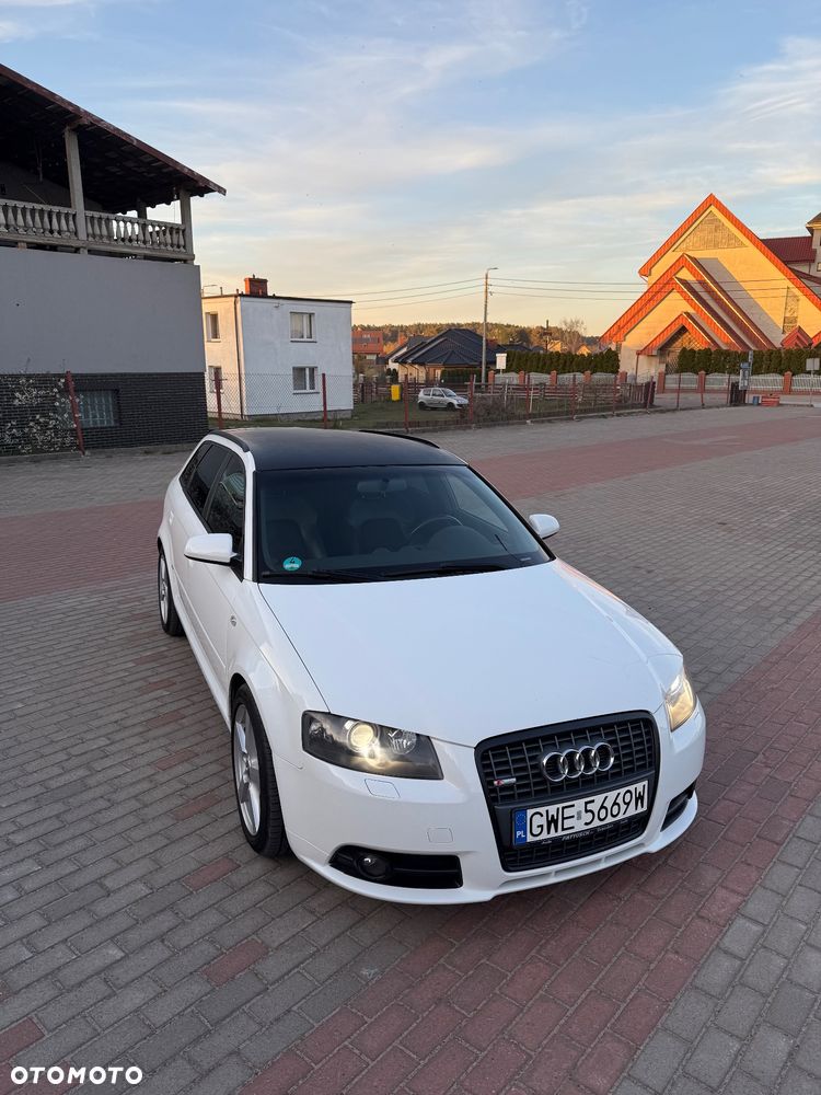 Audi A3 Sportback - 1