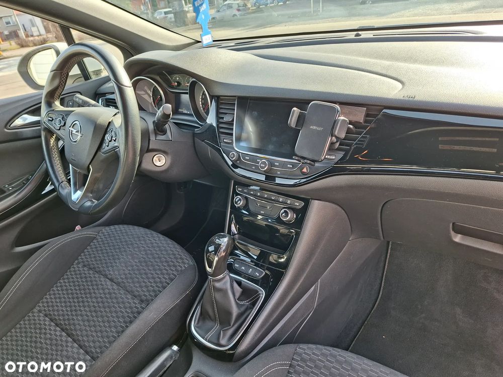 Opel Astra 1.6 CDTI Dynamic S&S - 10