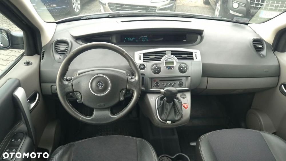 Renault Scenic - 7