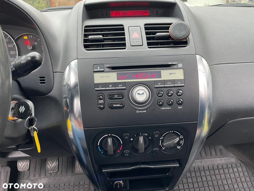 Suzuki SX4 1.6 GS/Premium - 9