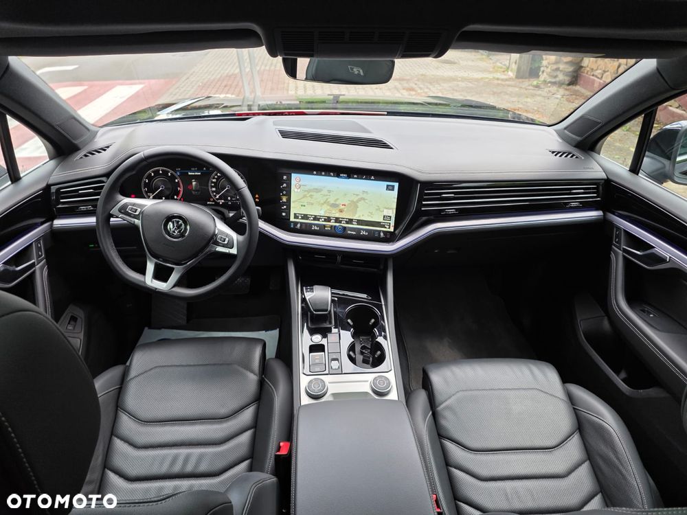Volkswagen Touareg - 25