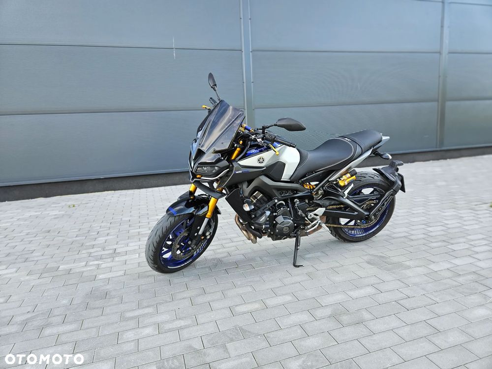 Yamaha MT - 7