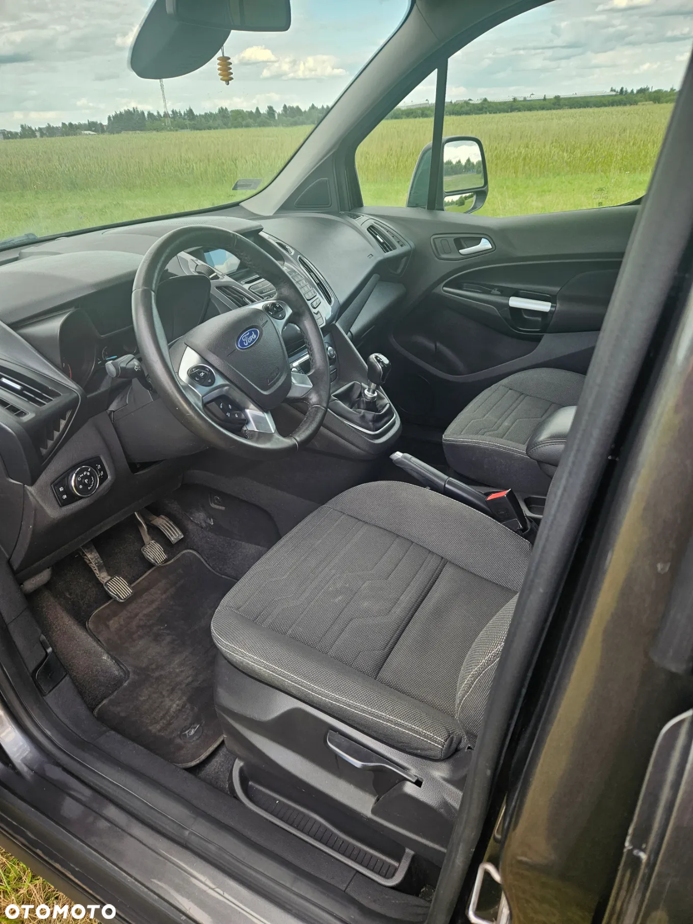 Ford Tourneo Connect 1.0 EcoBoost Titanium - 33