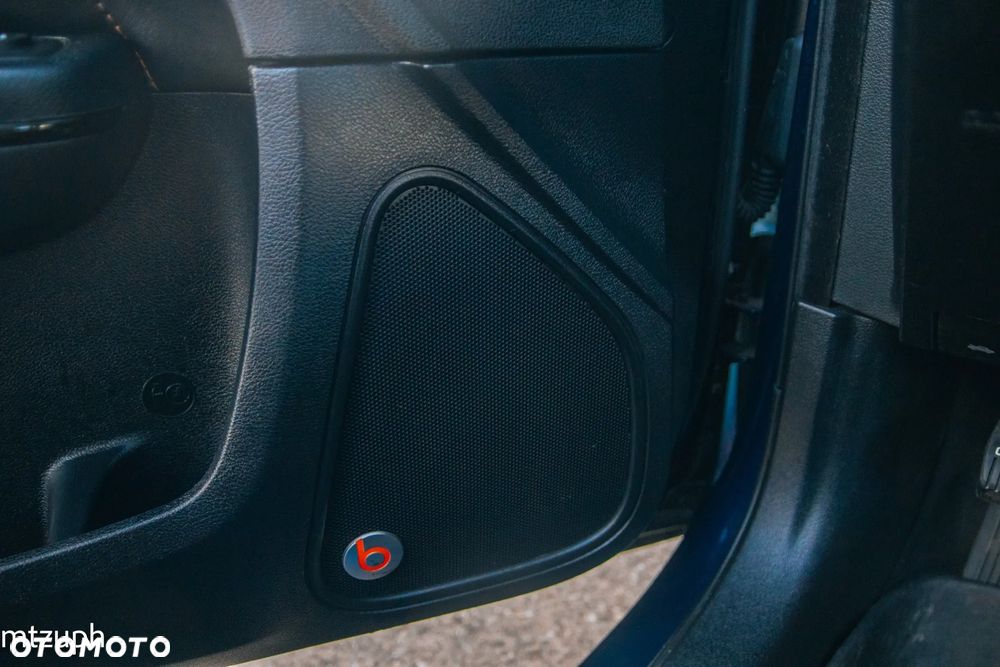 Dodge Challenger - 12