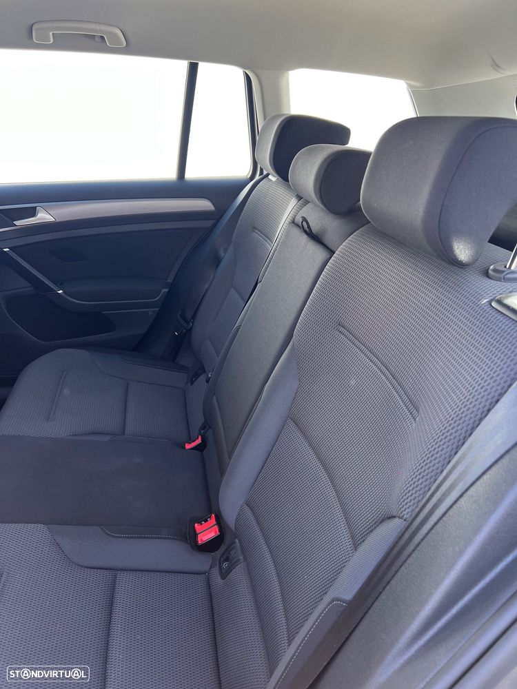 VW Golf Variant 1.6 TDi GPS Edition - 8
