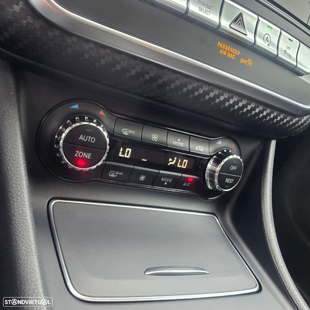 Mercedes-Benz A 180 7G-DCT AMG Line - 32