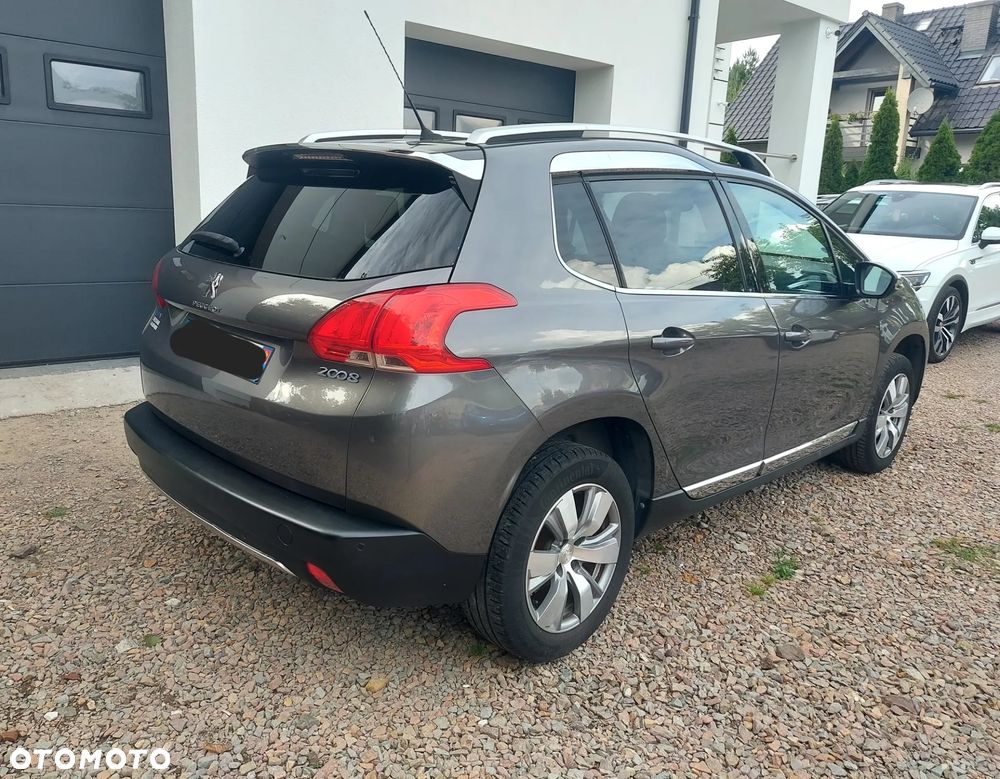 Peugeot 2008 PureTech 110 Stop&Start Allure - 2