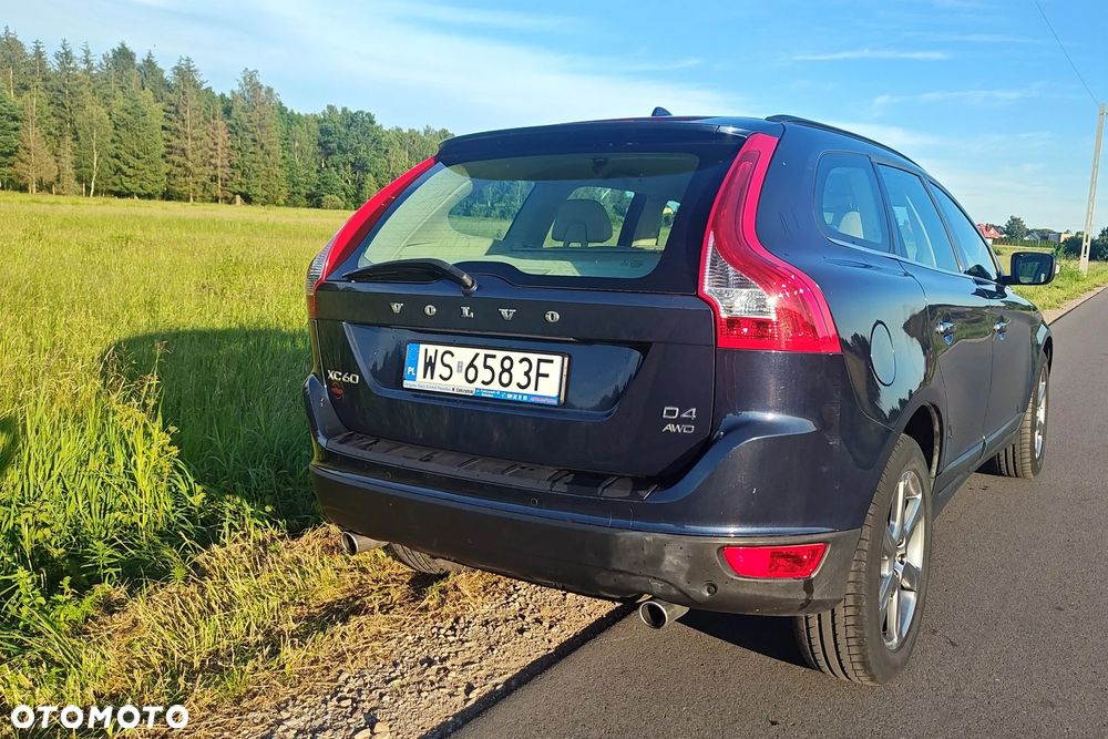 Volvo XC 60 2.4D AWD Momentum - 6