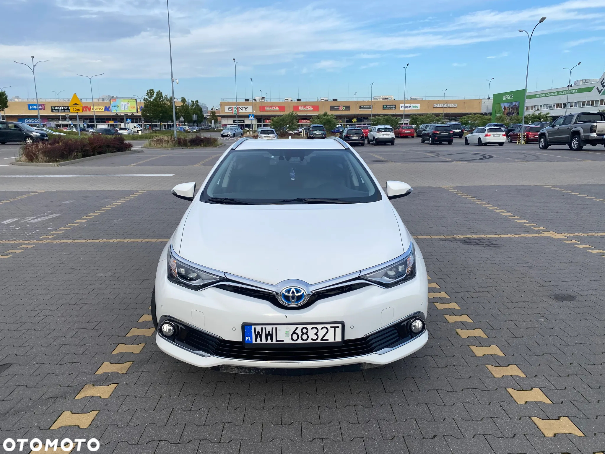 Toyota Auris Hybrid 135 Prestige - 6